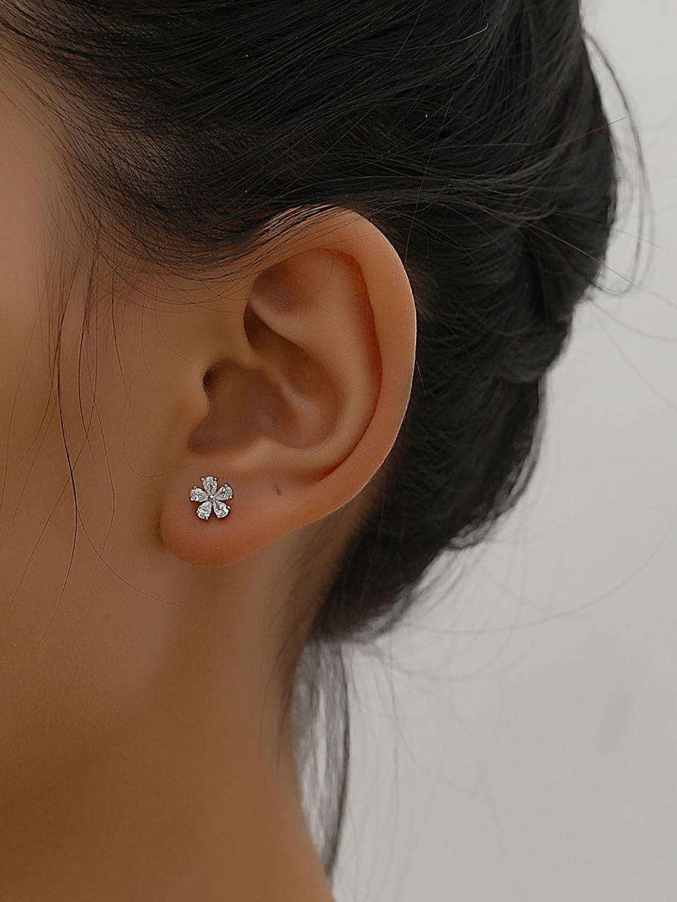 stud earrings