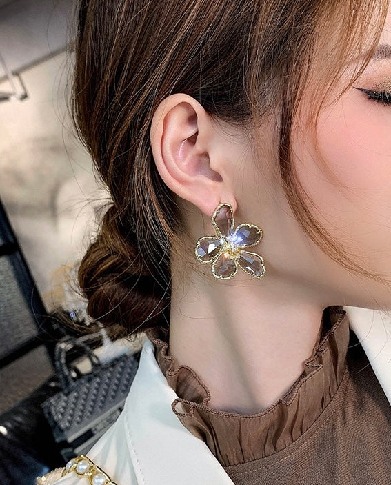 Just Lil Things Grey Pin Earrings jlt11466