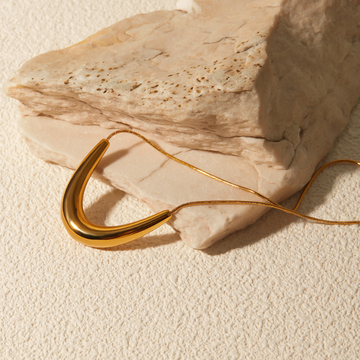 Arc U Shaped Curved Chain- Necklace - JLTN1187