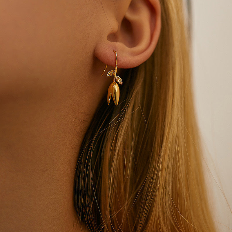 Gold Tulip Bud Drop Earrings JLT12200