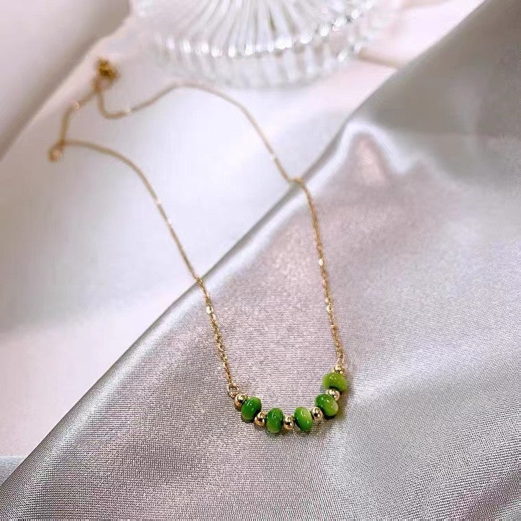 Elegant Green Beaded Necklace with Gold Color Chain – Minimalist Charm-jltn0630