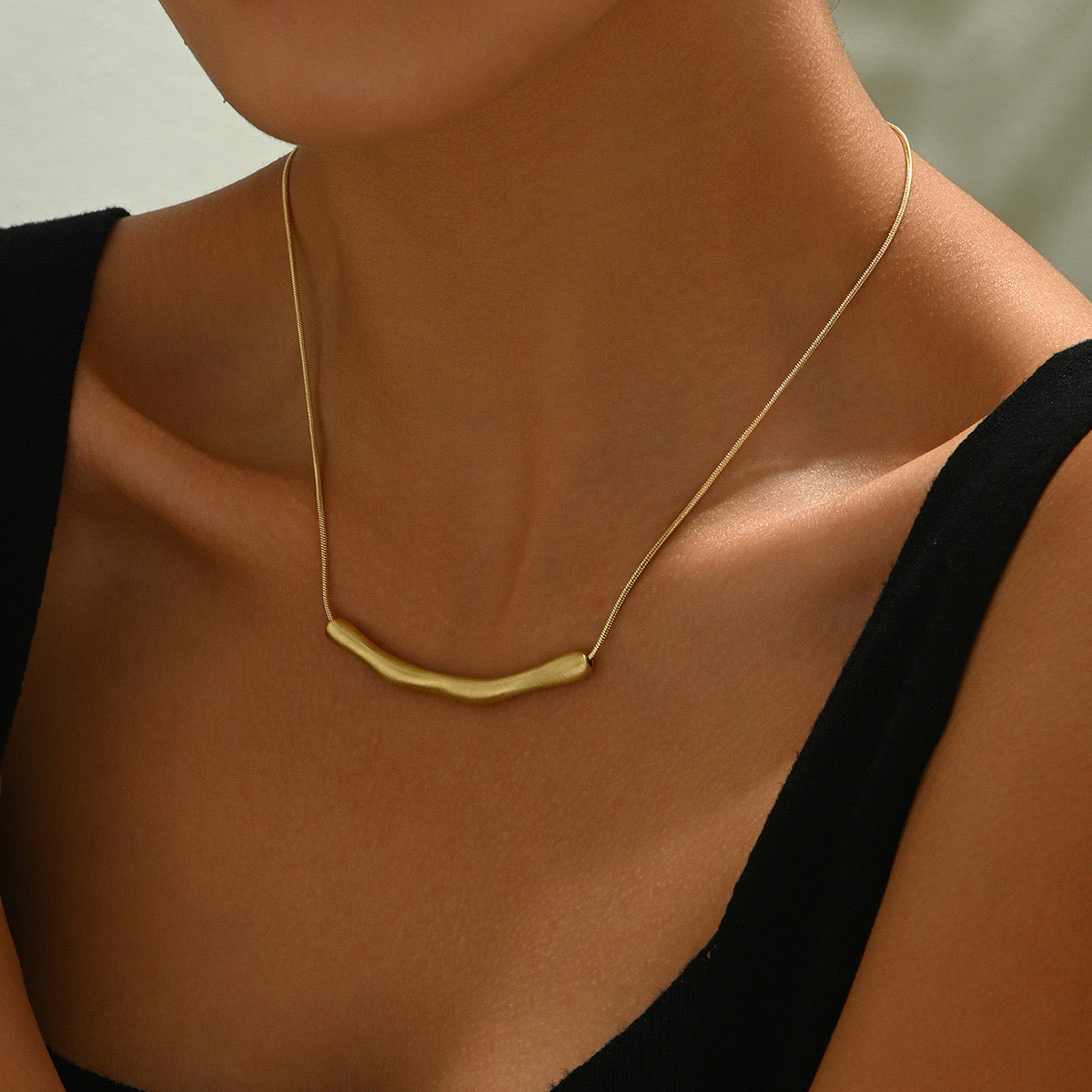 Trendy Coalesce Crooked Chain Necklace JLTN1285