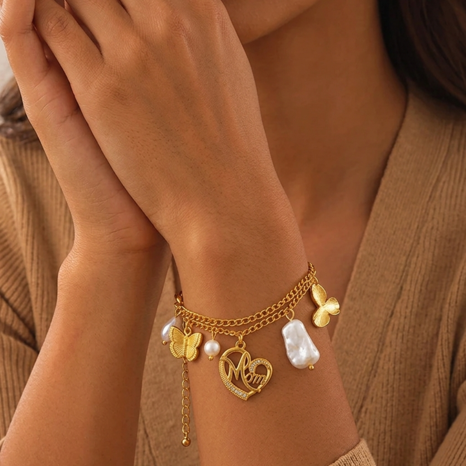 Layered "Mom" Charm Bracelet JLTB0997