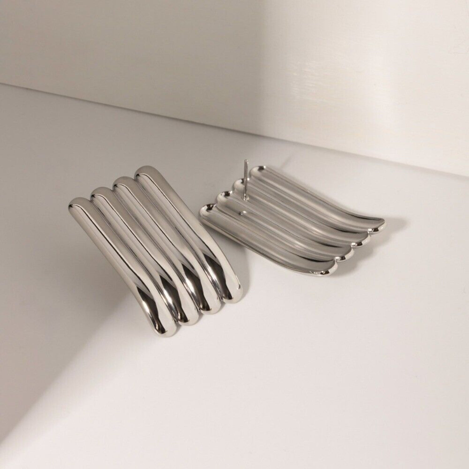 Just Lil Things - Vertical Ribs - Pin Earrings