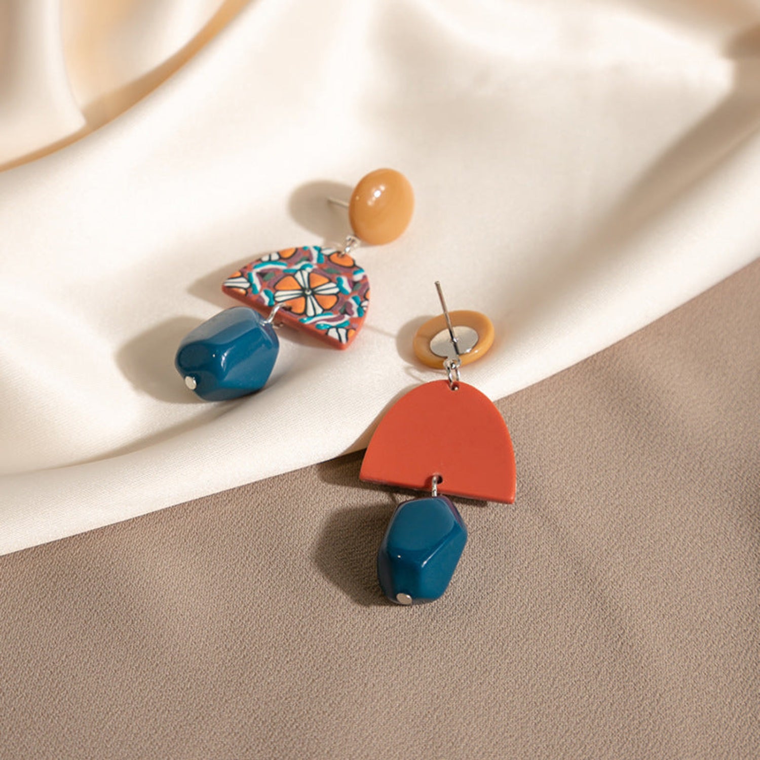 Just Lil Things Multi Color Drop Earrings JLT12646