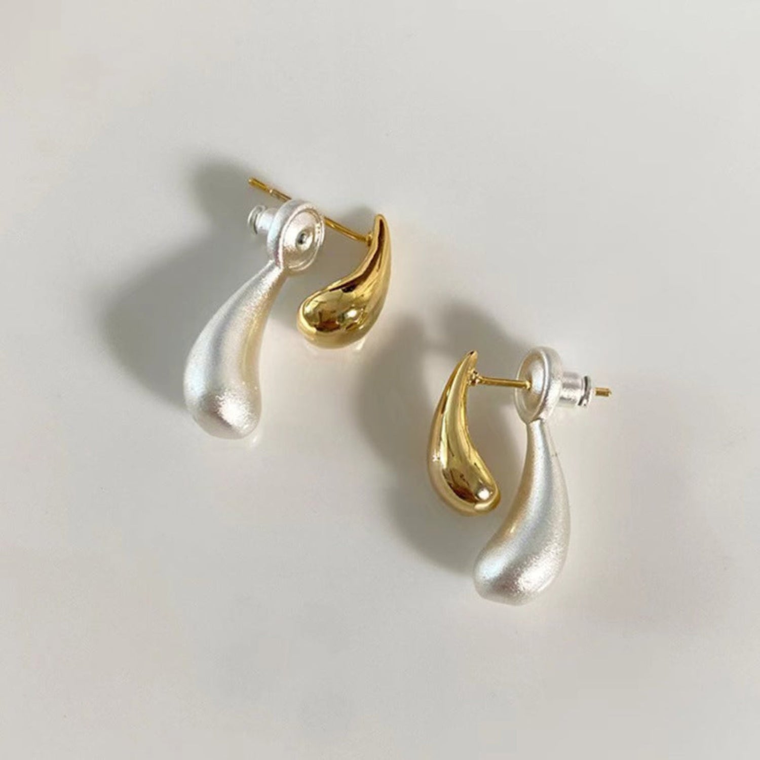 Twin Water Droplets Dual Tonned Pin Earrings JLT12847