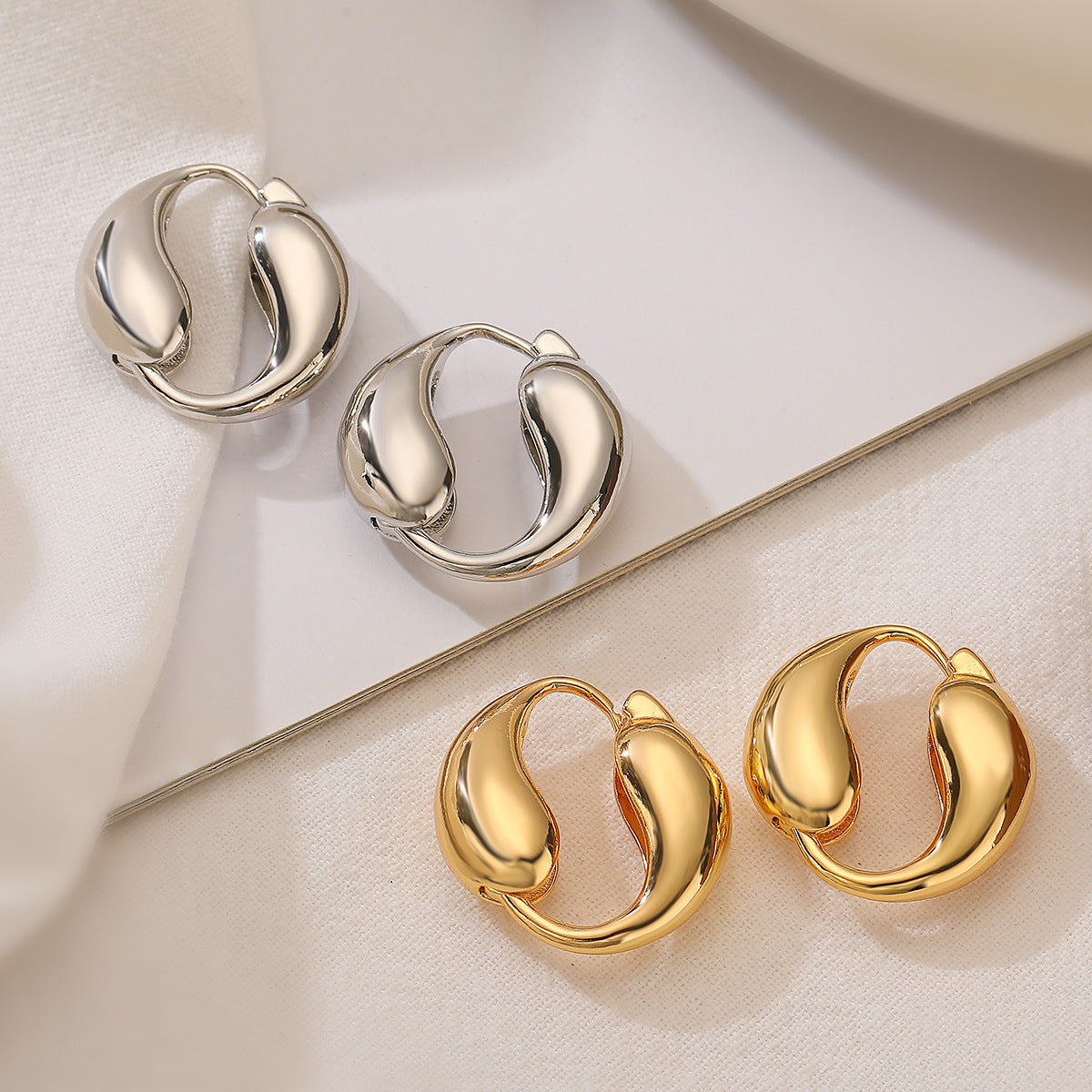 Dual Water Droplet Circulation Gold Hoop Earrings JLT12859
