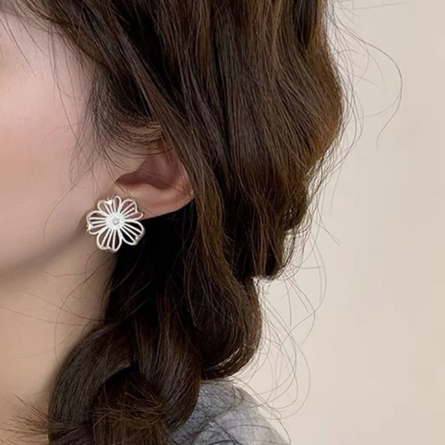 Floral Hollow Styled Silver Stud Earrings JLT12898