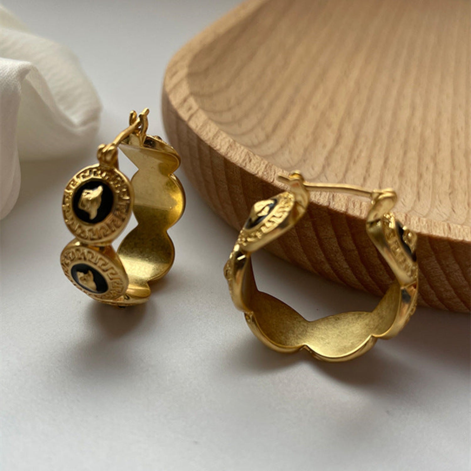 Retro Metal luxe Coin Earring JLT12934