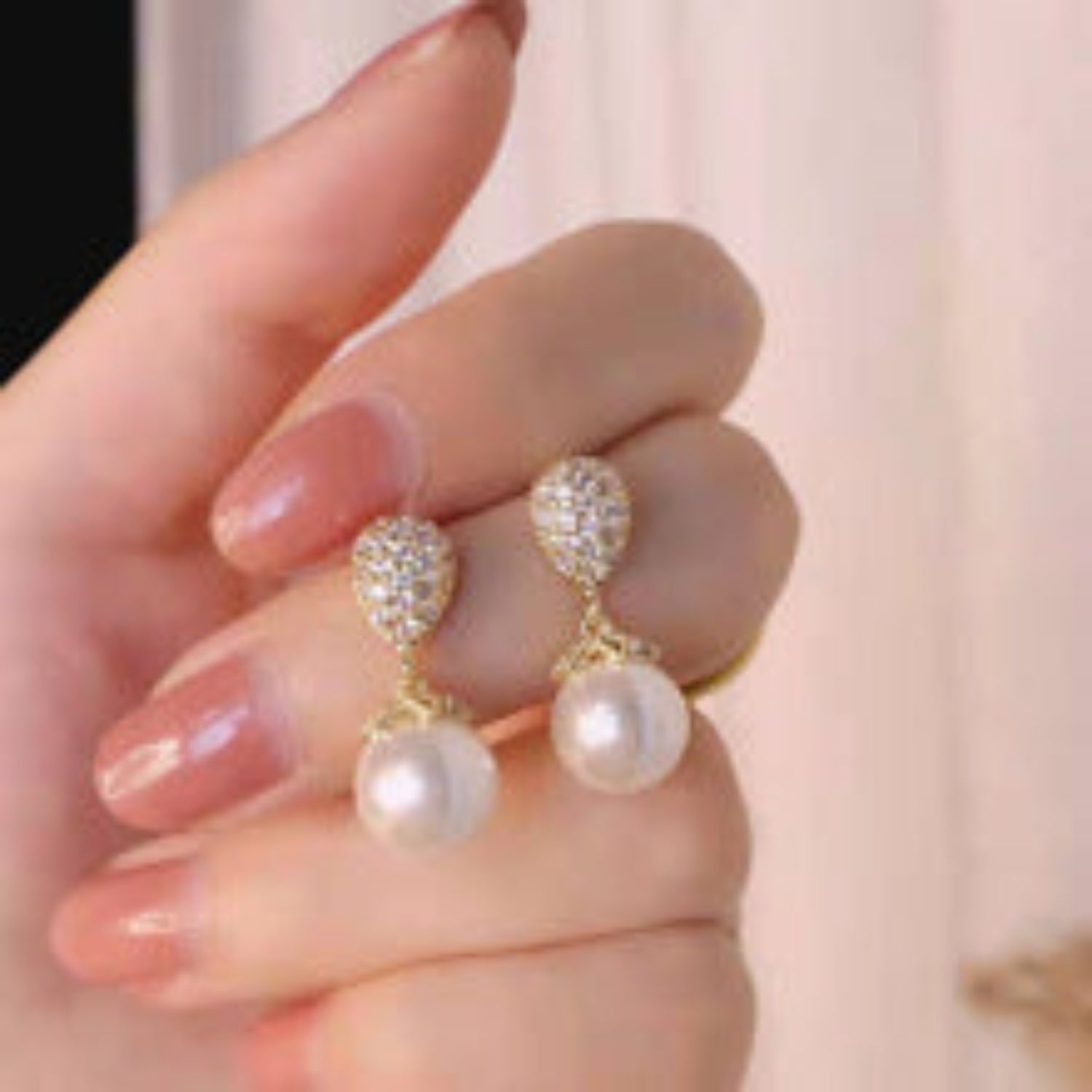 Rain Drop Crystal Bloom Pearl Drop Earrings JLT13022