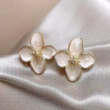 Blossom Breeze earrings JLT13024