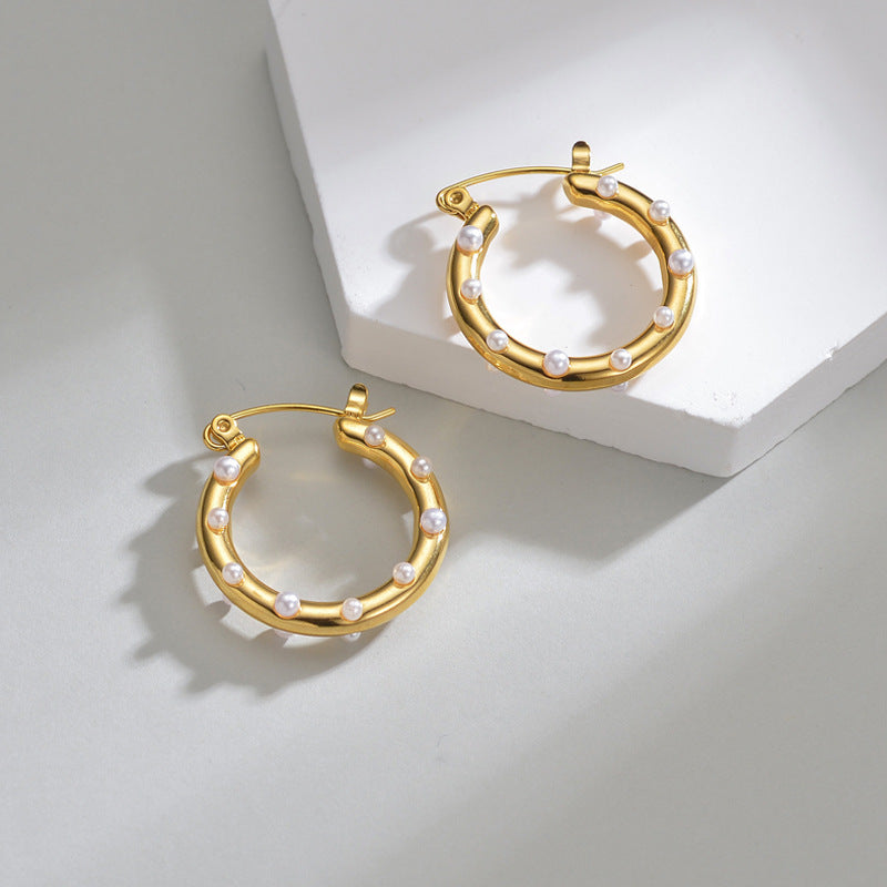 Timeless Glitter and Pearl Hoop Earrings Ð Chic Design JLT13068