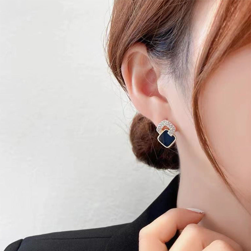 Dazzle Squares Earrings JLT13237