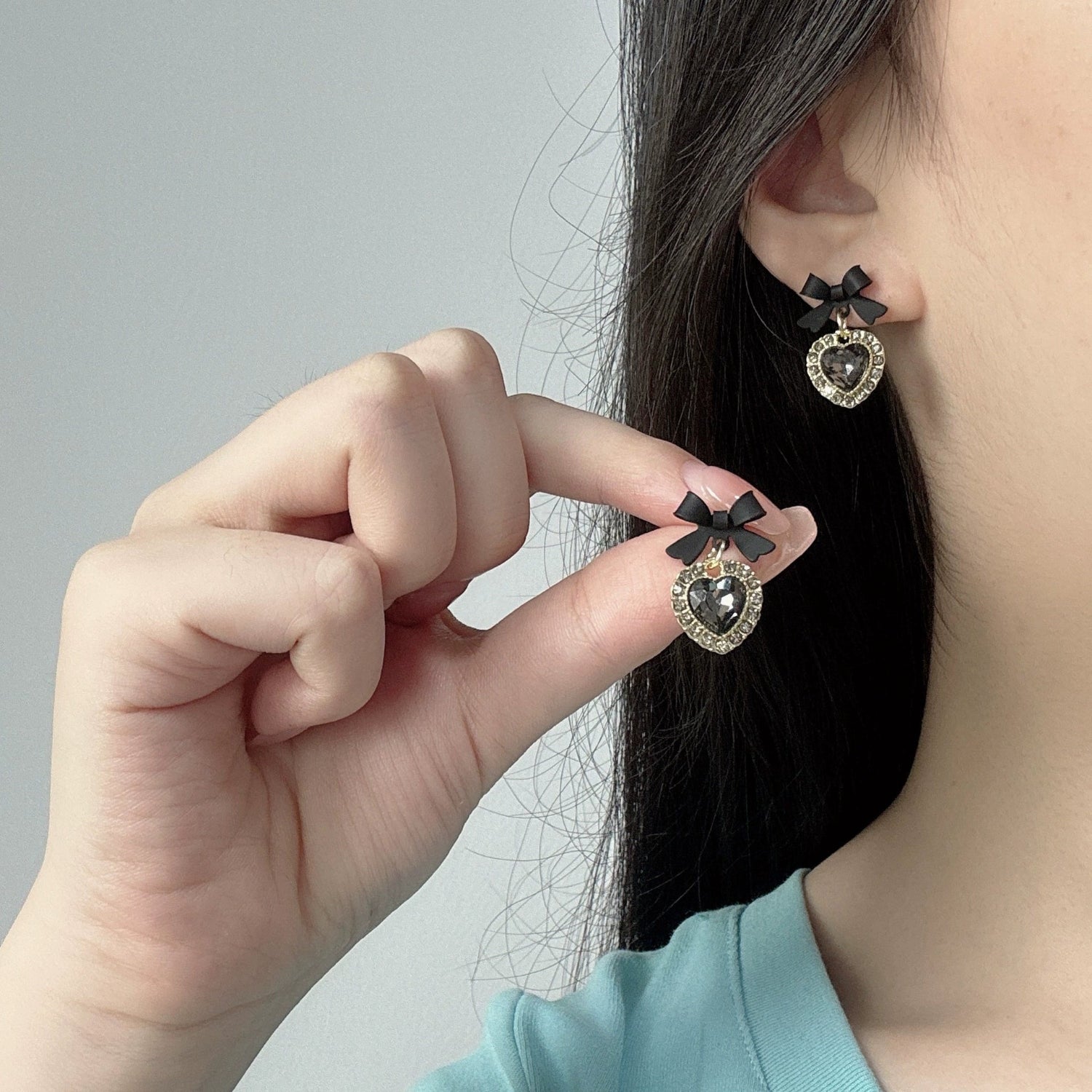 Black Bow Heart Drop Earrings JLT13526