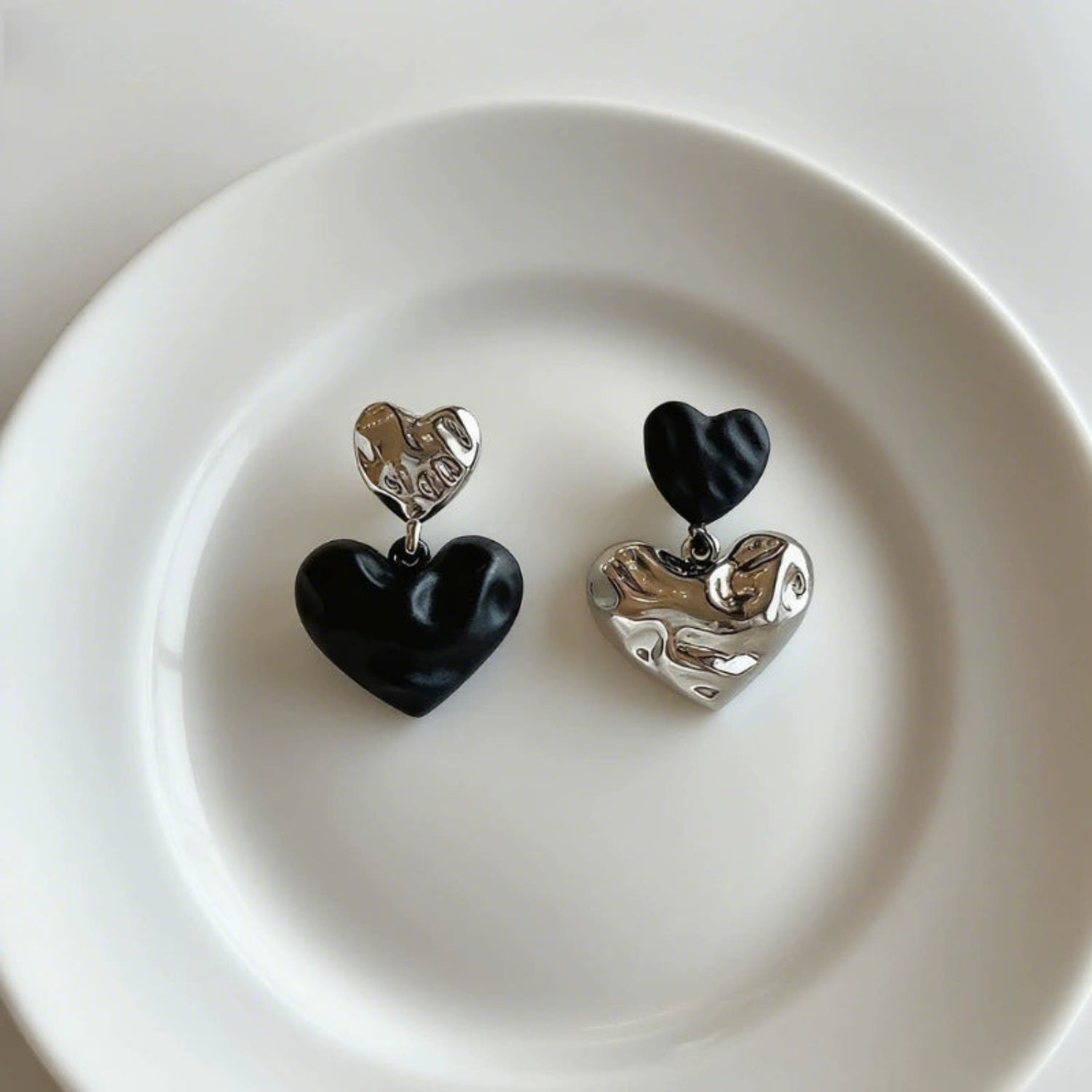 Asymmetrical Black Silver Heart Earrings JLT13529