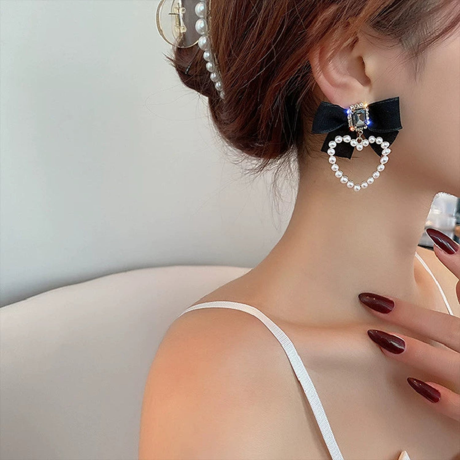 Black Mesh Bow Pearl Earrings JLT13534