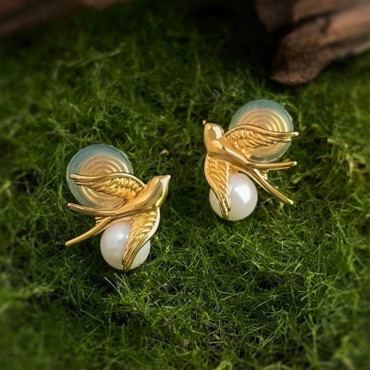 Gold Swallow Pearl Stud Earrings JLT13712