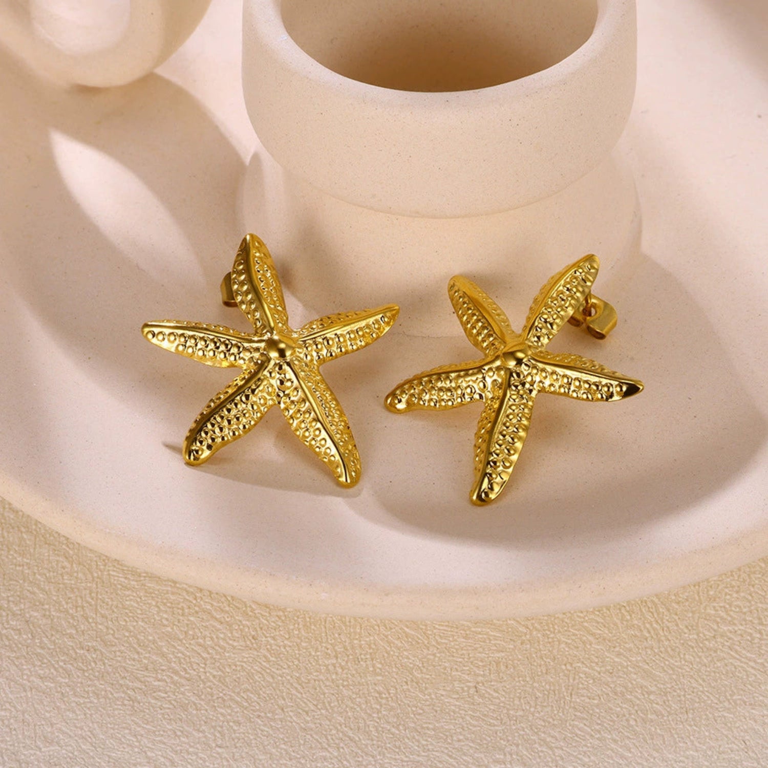 Gold Textured Starfish Stud Earrings JLT13733