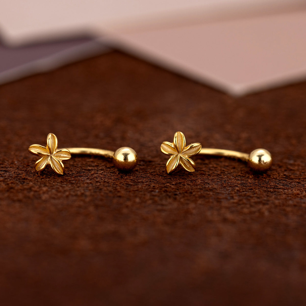 Gold Floral Curved Stud Earrings JLT13858