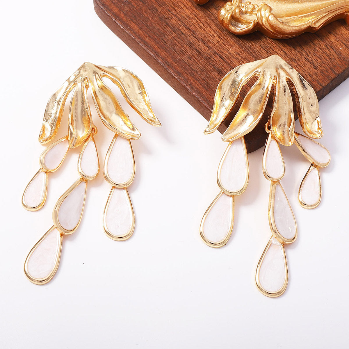Chic Gold Lotus Teardrop Earrings JLT13865