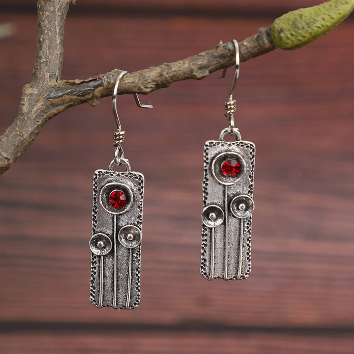 Red Stone Vintage Engraved Rectangle Earrings JLT14071