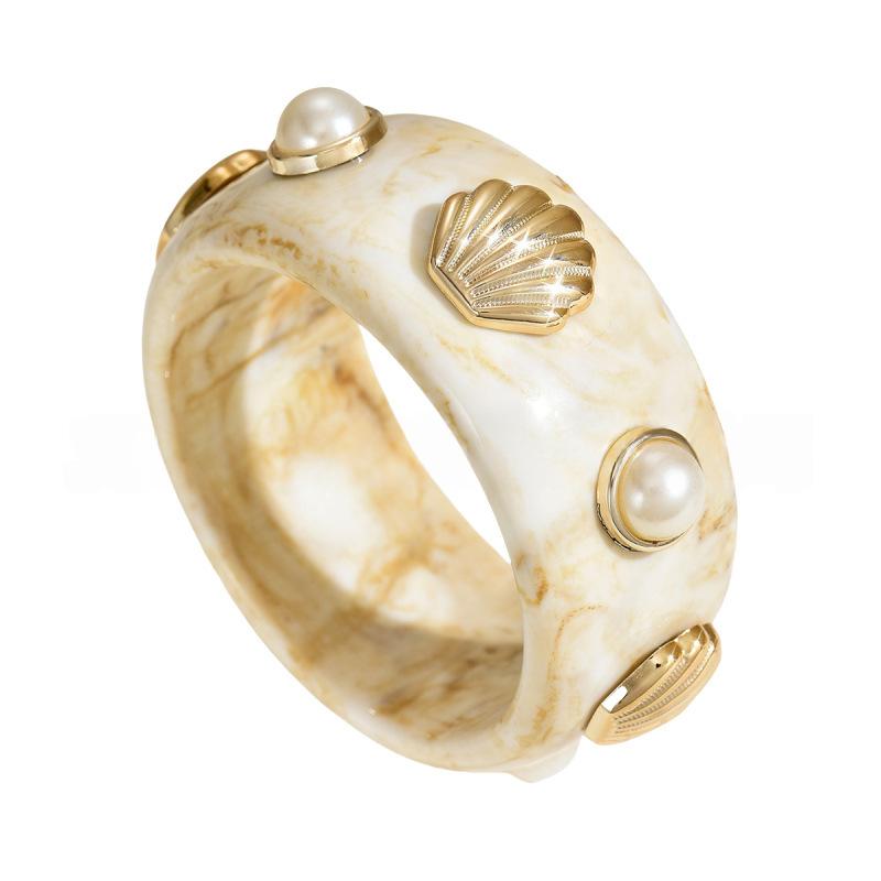 European and American Fashion Resin Pearl Shell Bracelet JLTB0841