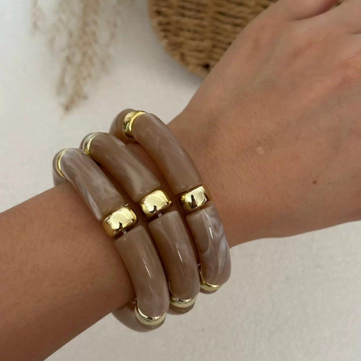 Just Lil Things Taupe Marbled Resin Bracelet Set – Gold Accent Design JLTB0911-pack of 3