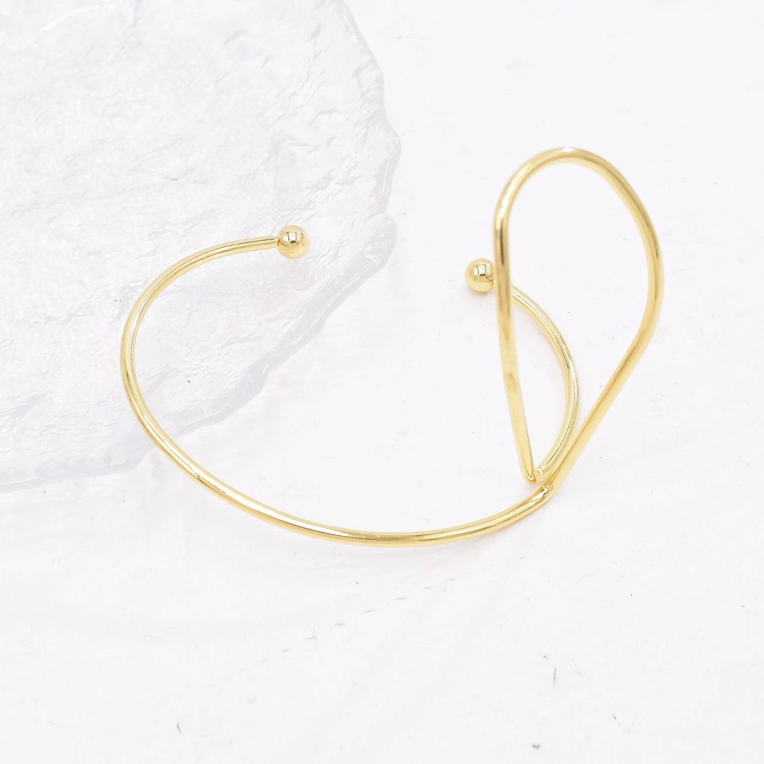 Just Lil Things Golden Teardrop Twist Open Bracelet JLTB0957