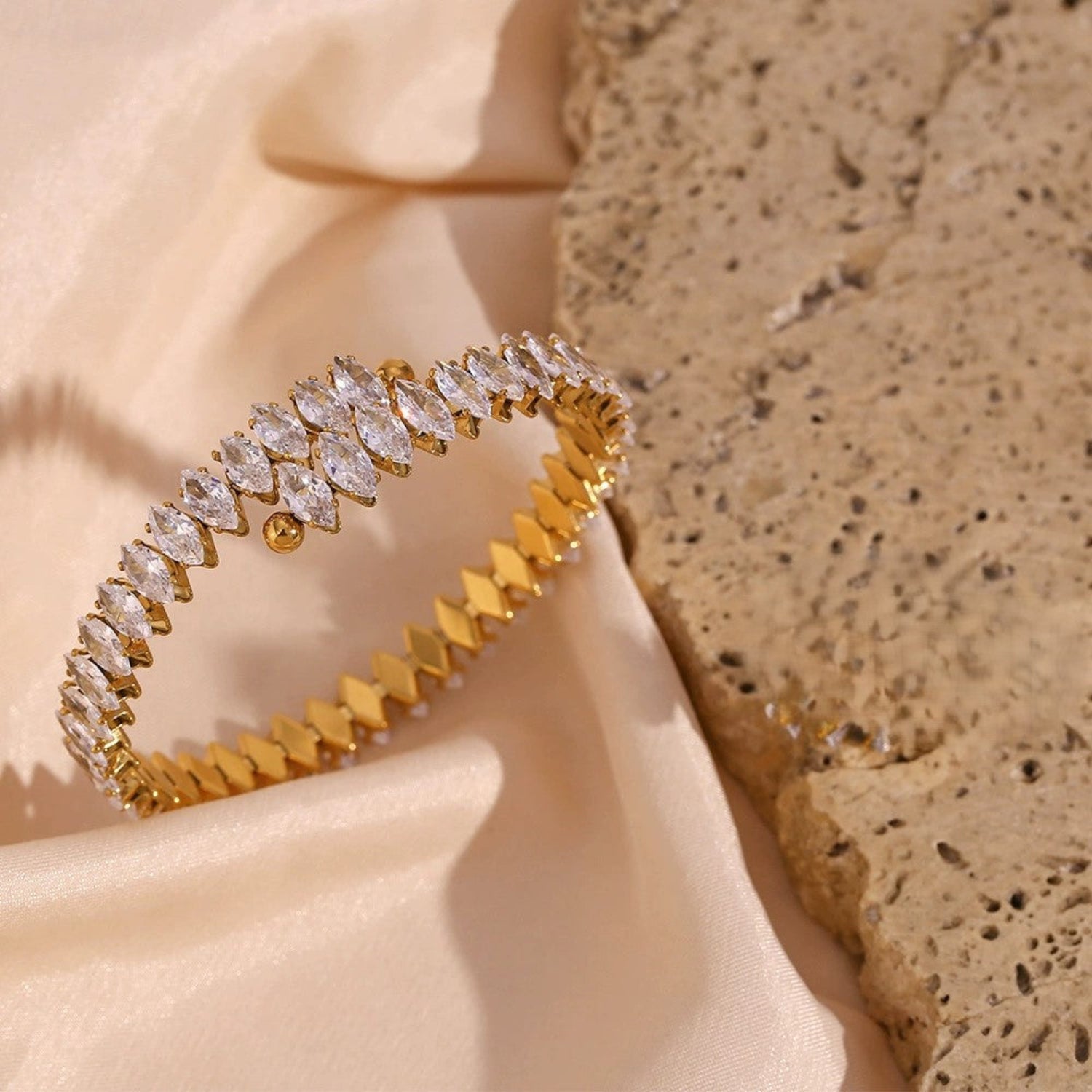 Just Lil Things Marquise Shine Bracelet JLTB0974