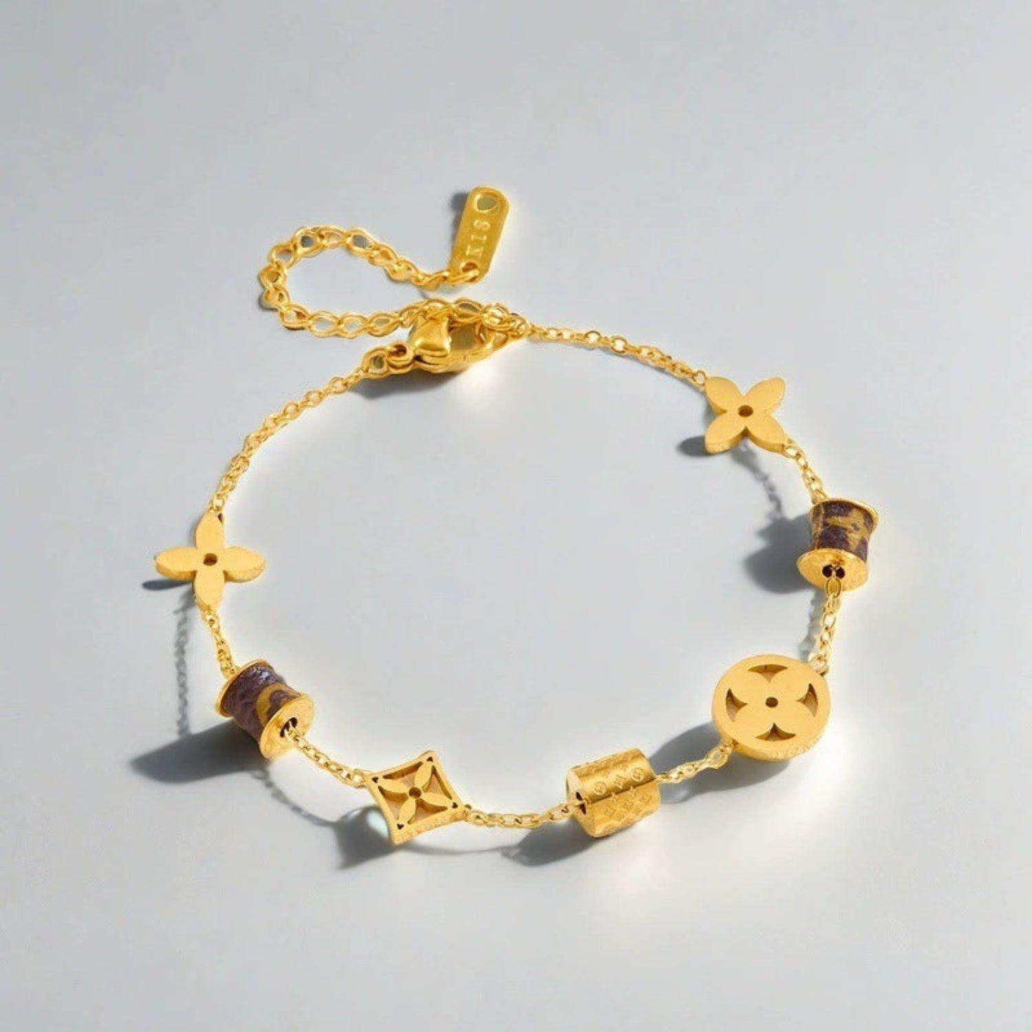 Golden Monogram Charm Link Bracelet JLTB1026
