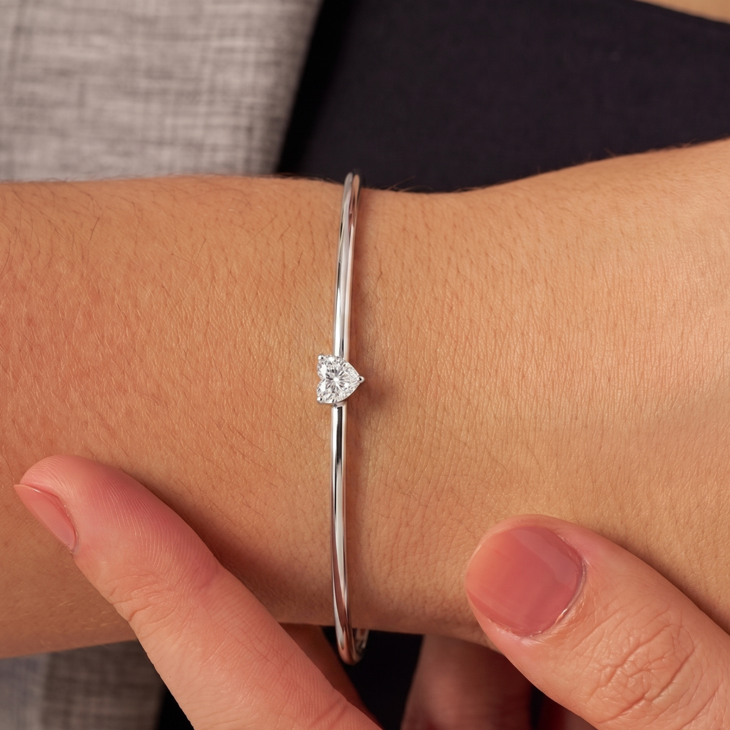 Dainty Silver Heart Crystal Bangle JLTB1066