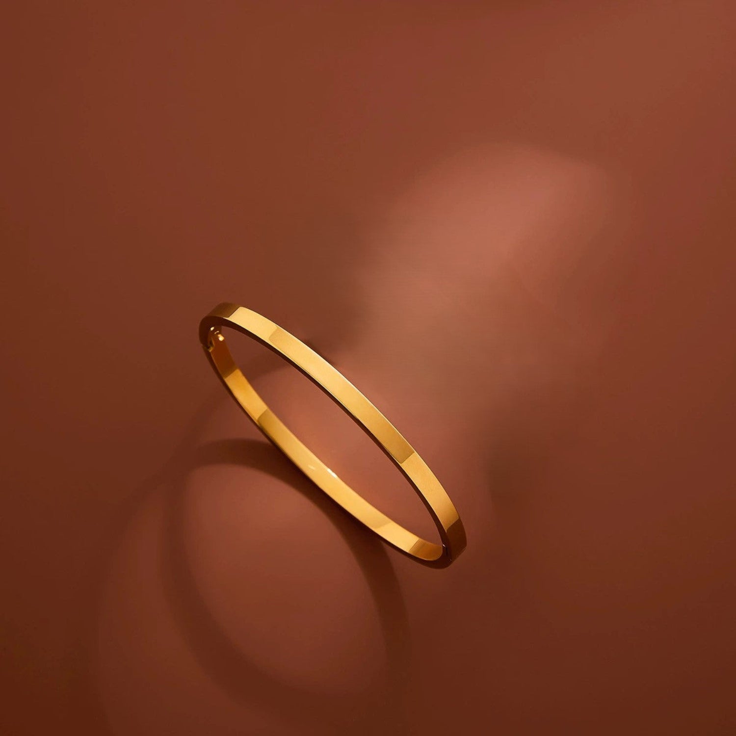 Minimalist Gold Flat Surface Bangle JLTB1068