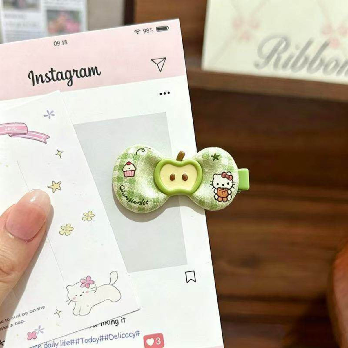 Green Character Hair Clip JLTC0226