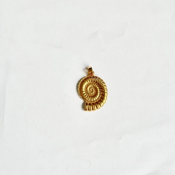 Just Lil Things Macrame Sea Shell Charms JLTCH0016