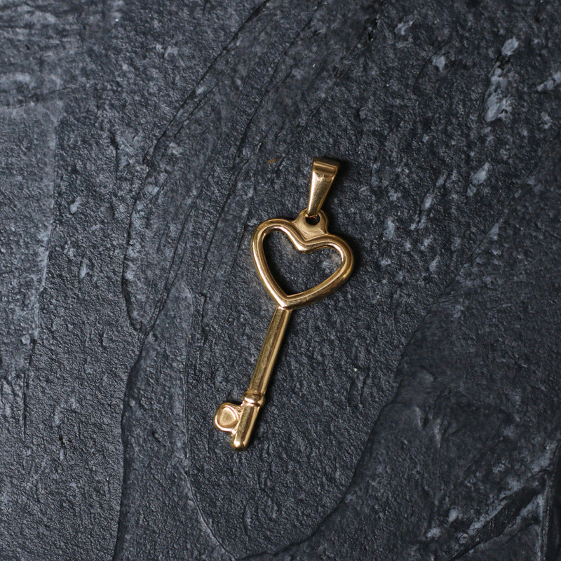 Just Lil Things Artificial Heart And Key Charms JLTCH0021