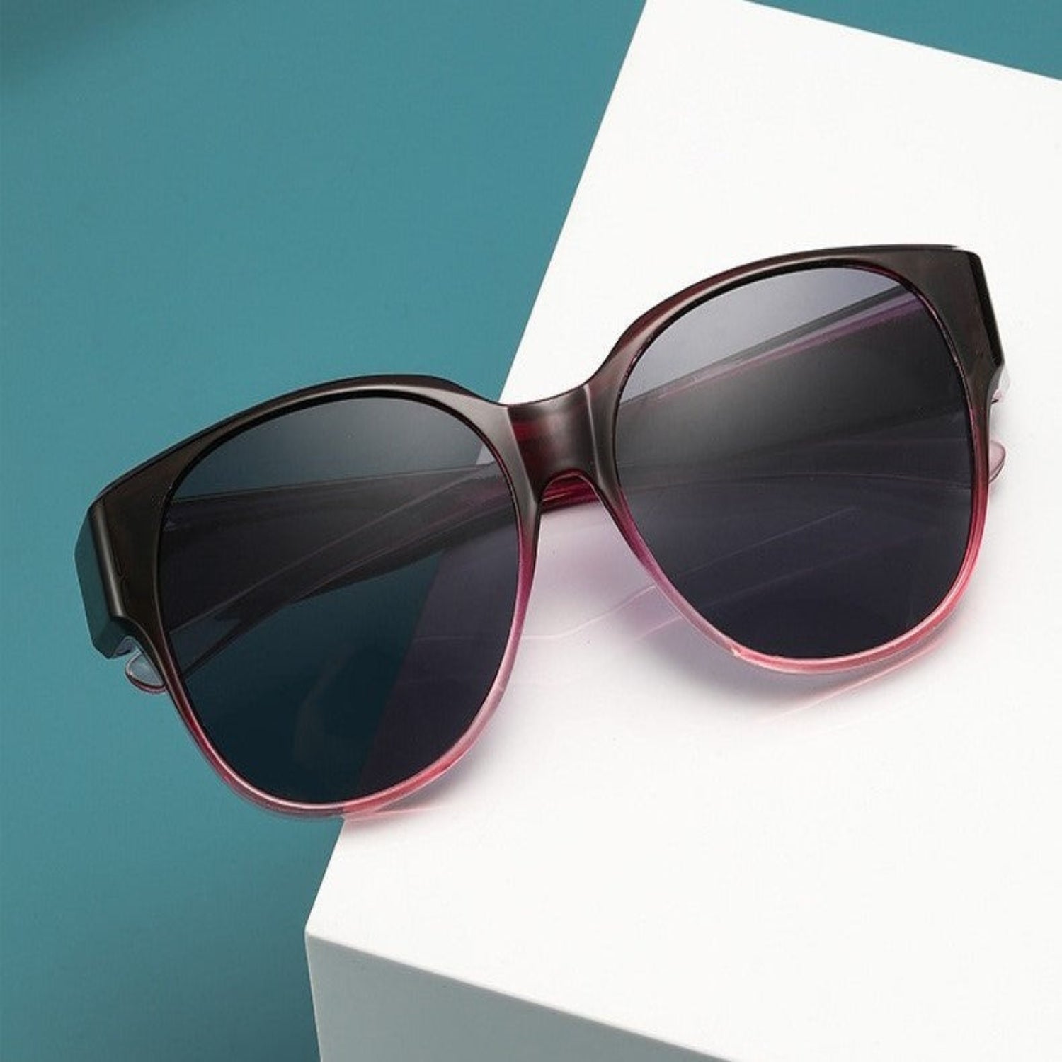 Translucent Purple Round Sunglasses JLTG0144