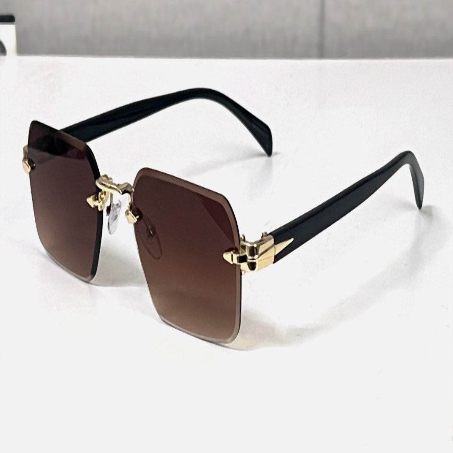 Brown Gradient Rimless Sunglasses JLTG0154
