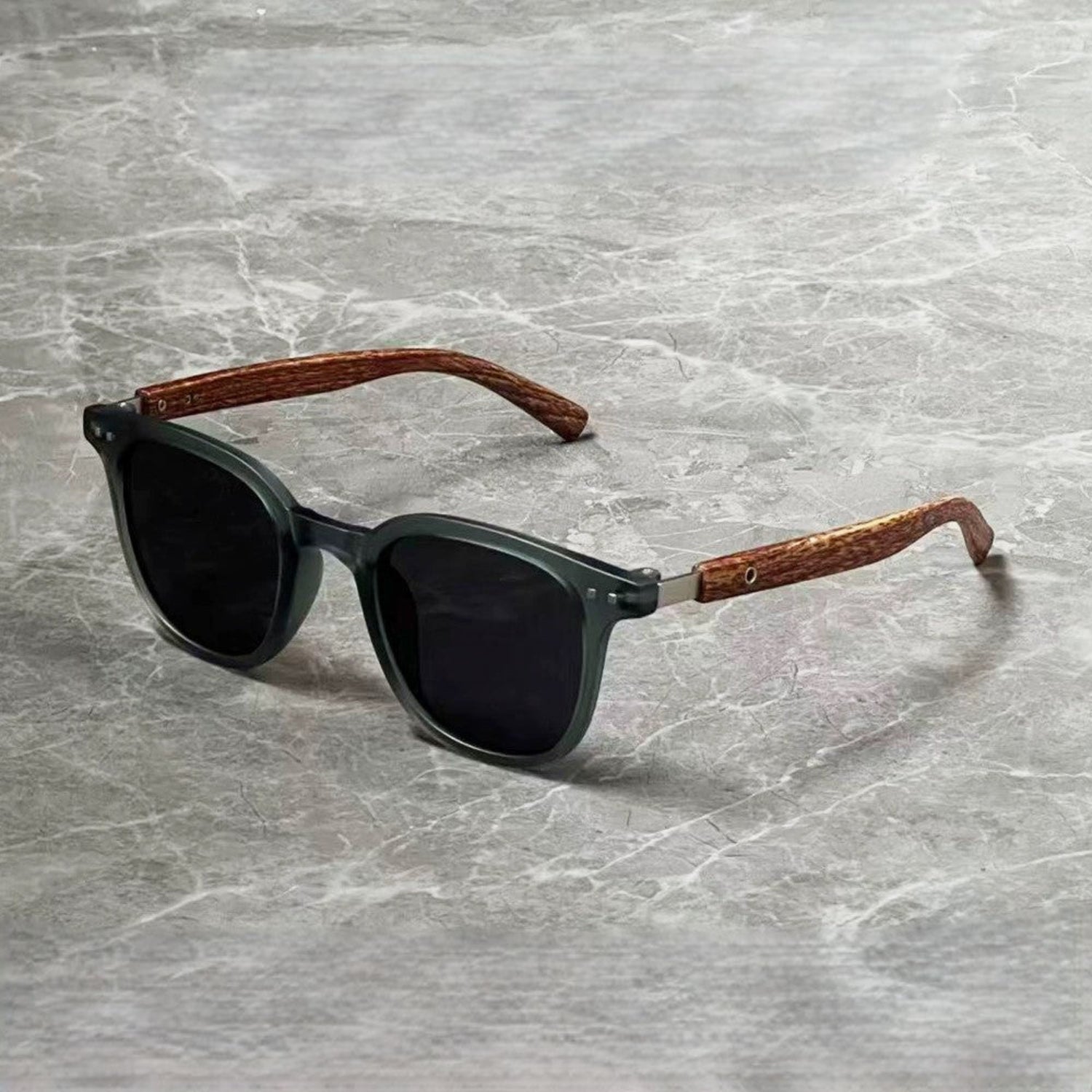 Black Square Sunglasses JLTG0174