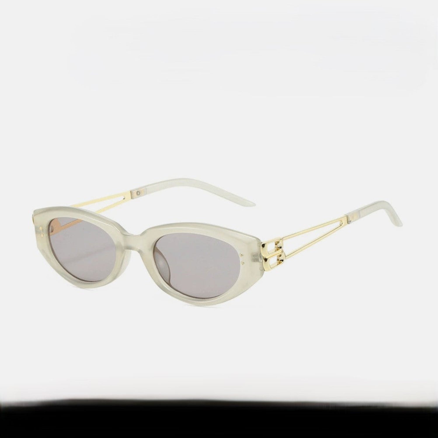 White Cat-Eye Sunglasses JLTG0185
