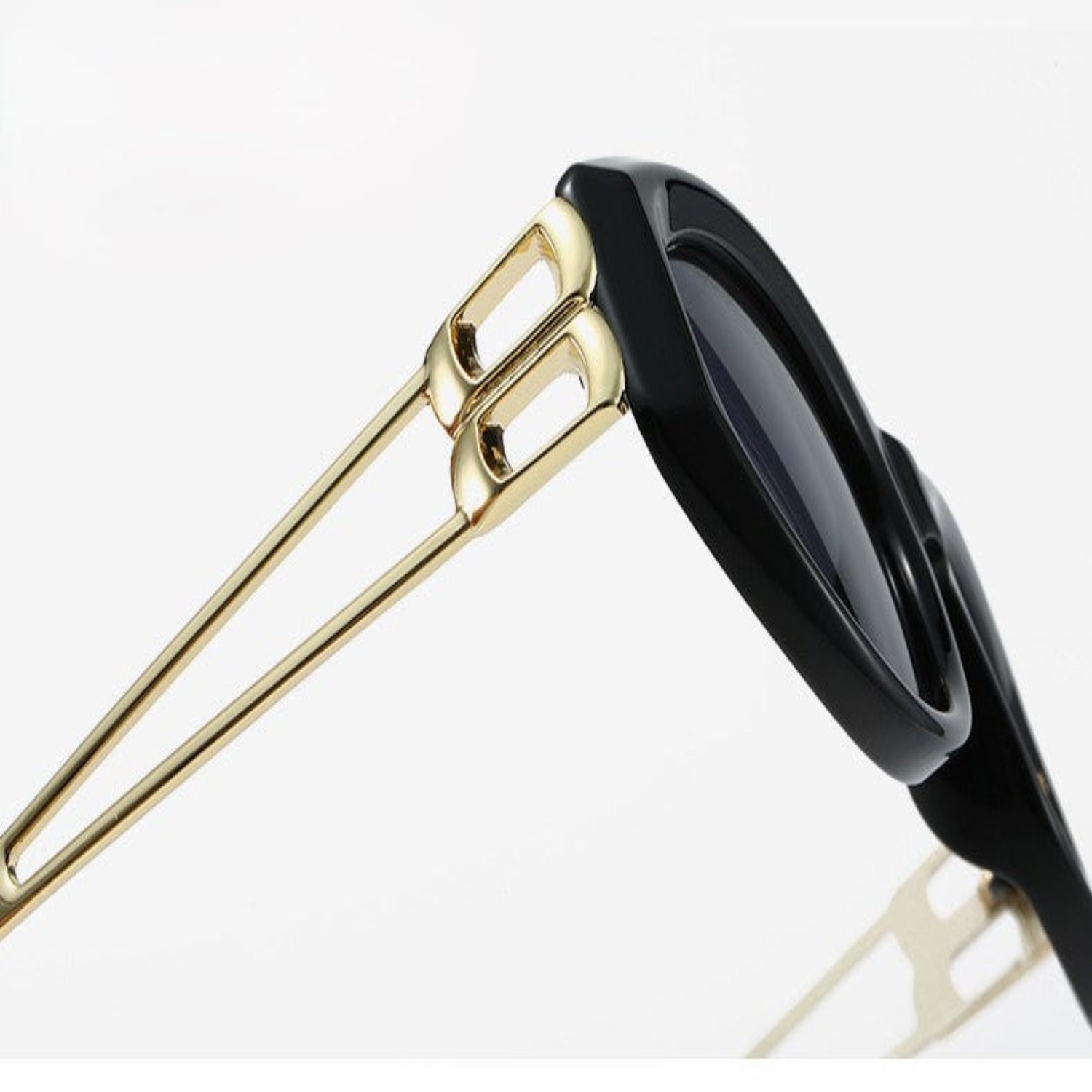 Black Cat-Eye Sunglasses JLTG0186