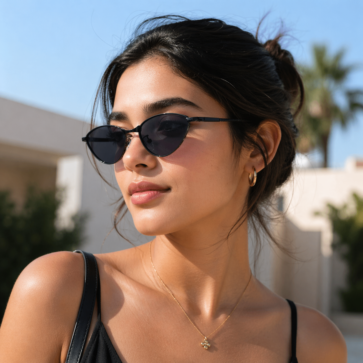 Sleek Black Cat Eye Sunglasses JLTG0237