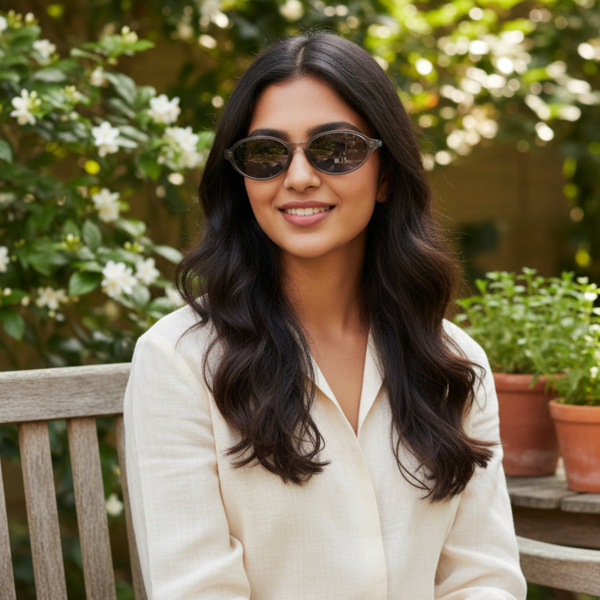 Classic Gray Oval Frame Sunglasses JLTG0259