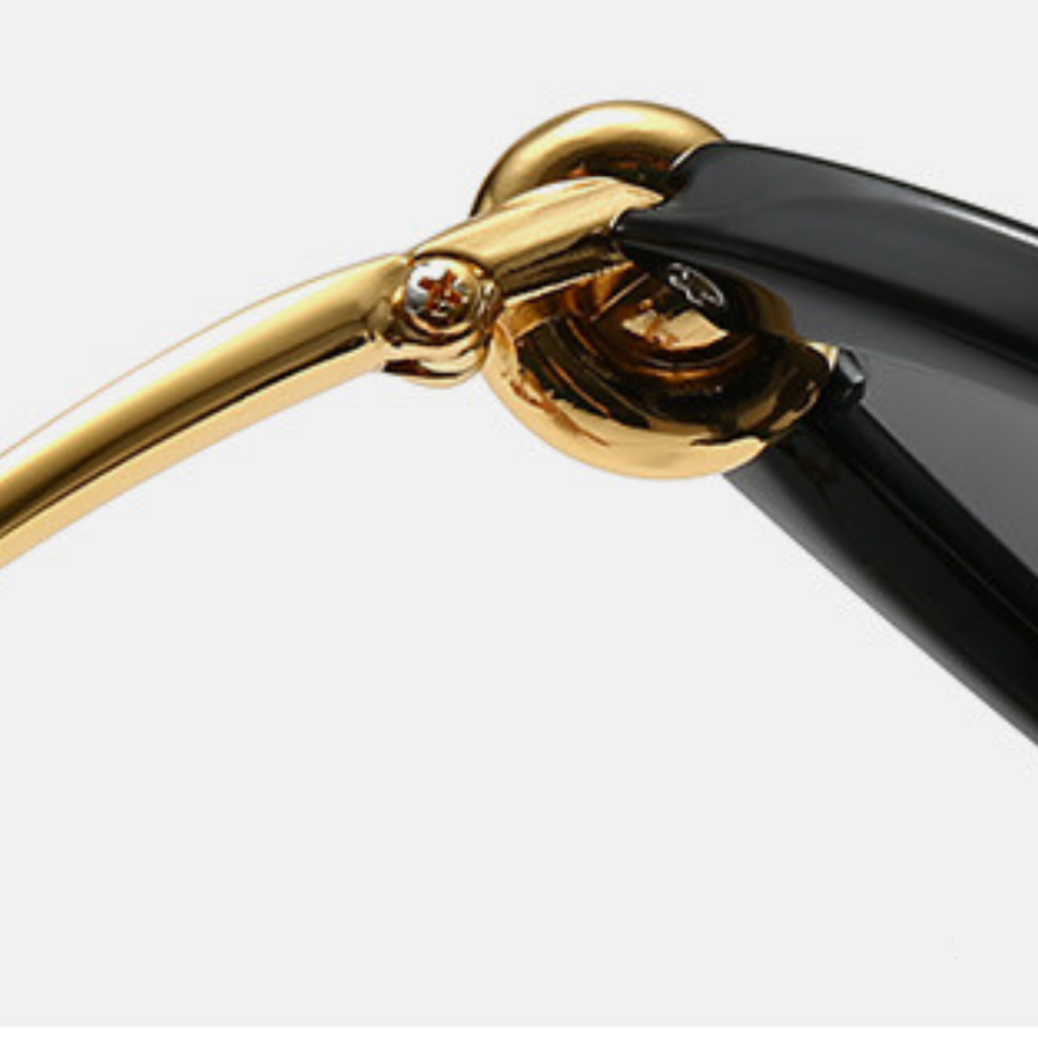 Black Shell Gold Cat-Eye Sunglasses JLTG0362