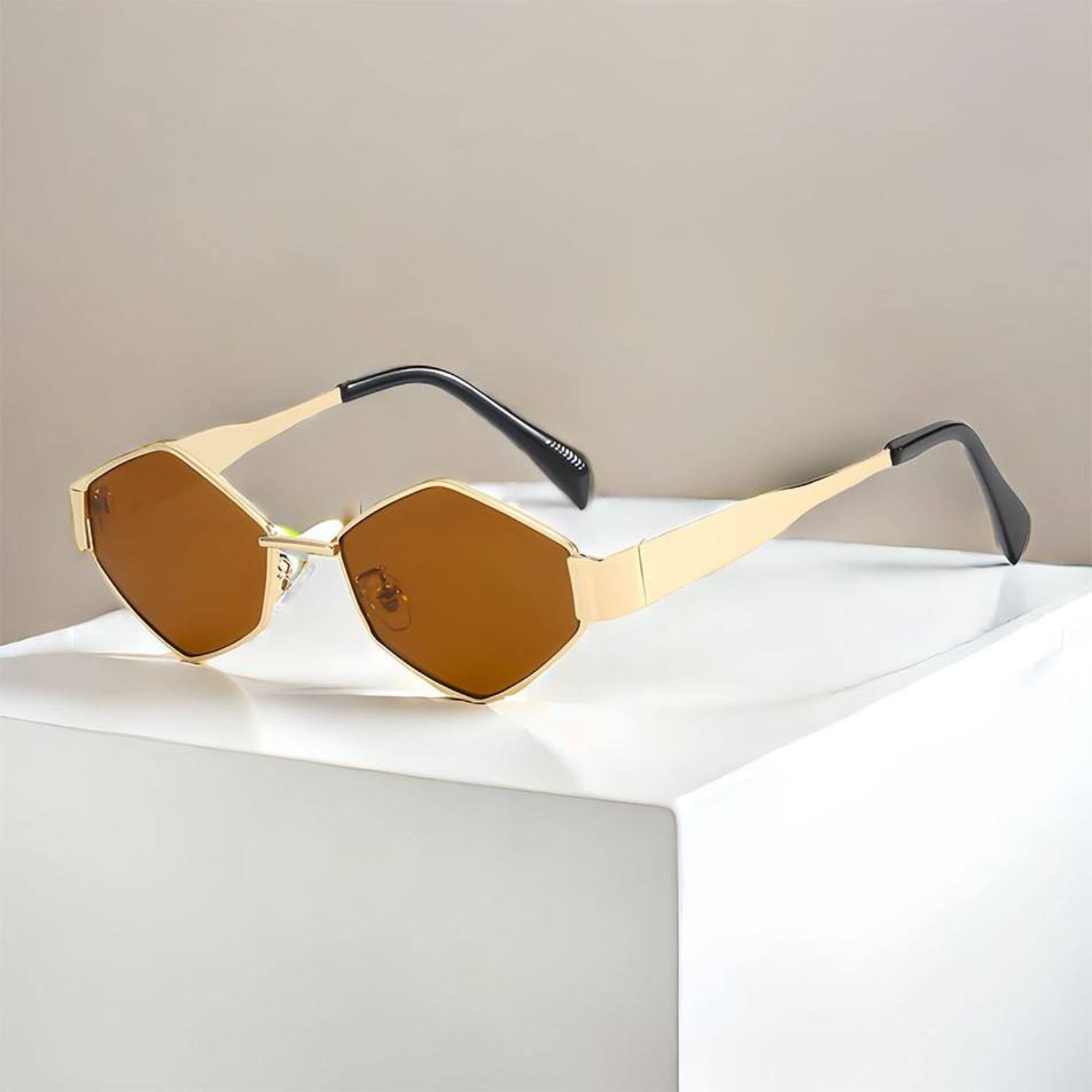 Geometric Gold Brown Sunglasses JLTG0382