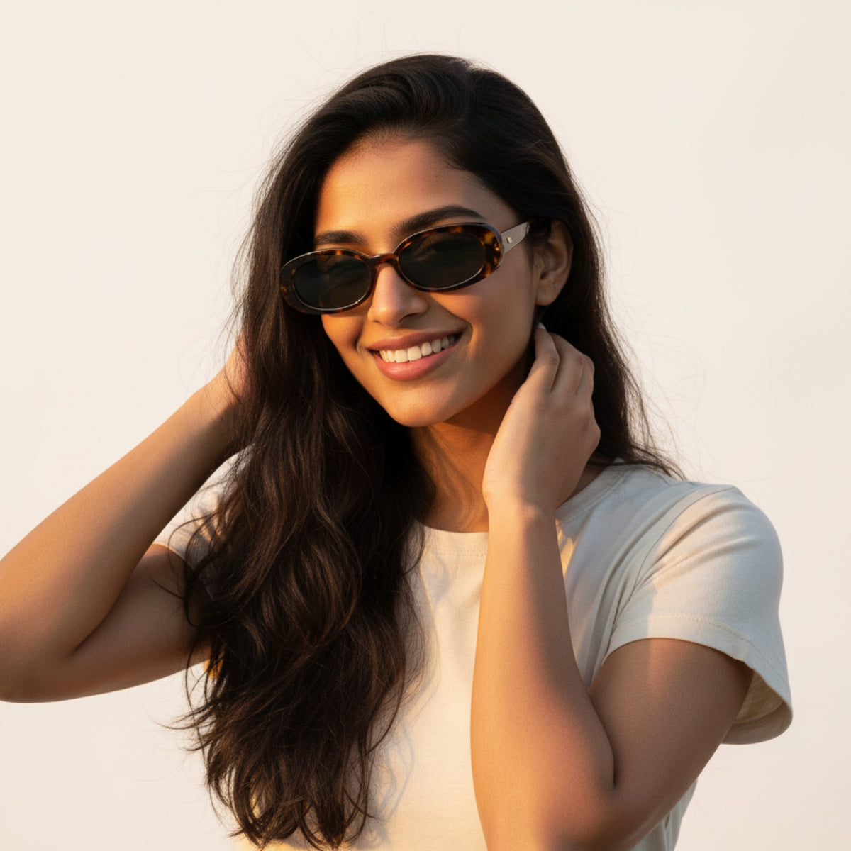 Chic Tortoiseshell Oval Sunglasses JLTG0435