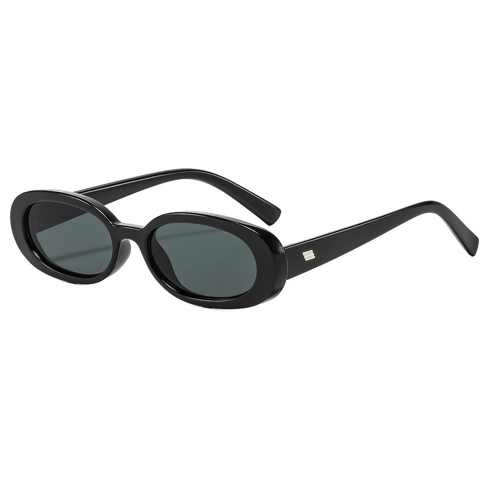 Chic Black Oval Sunglasses JLTG0436