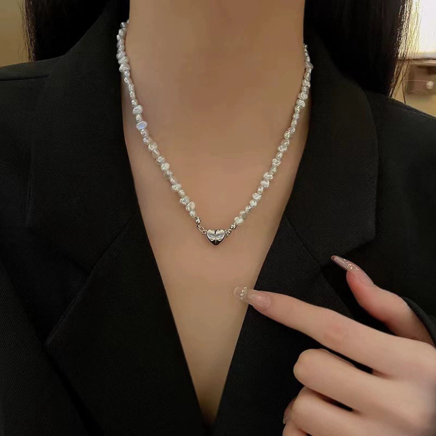 Baroque Pearl Magnetic Heart Necklace JLTN1733