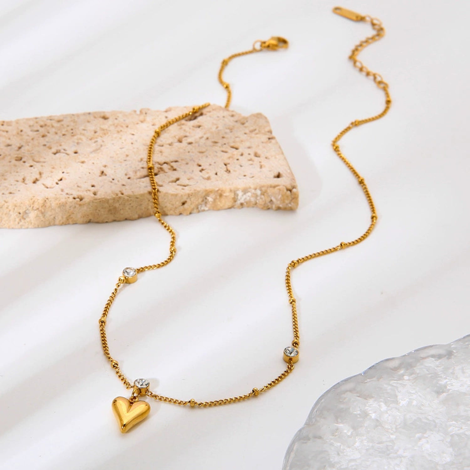 Gold Heart and Crystal Necklace JLTN1769