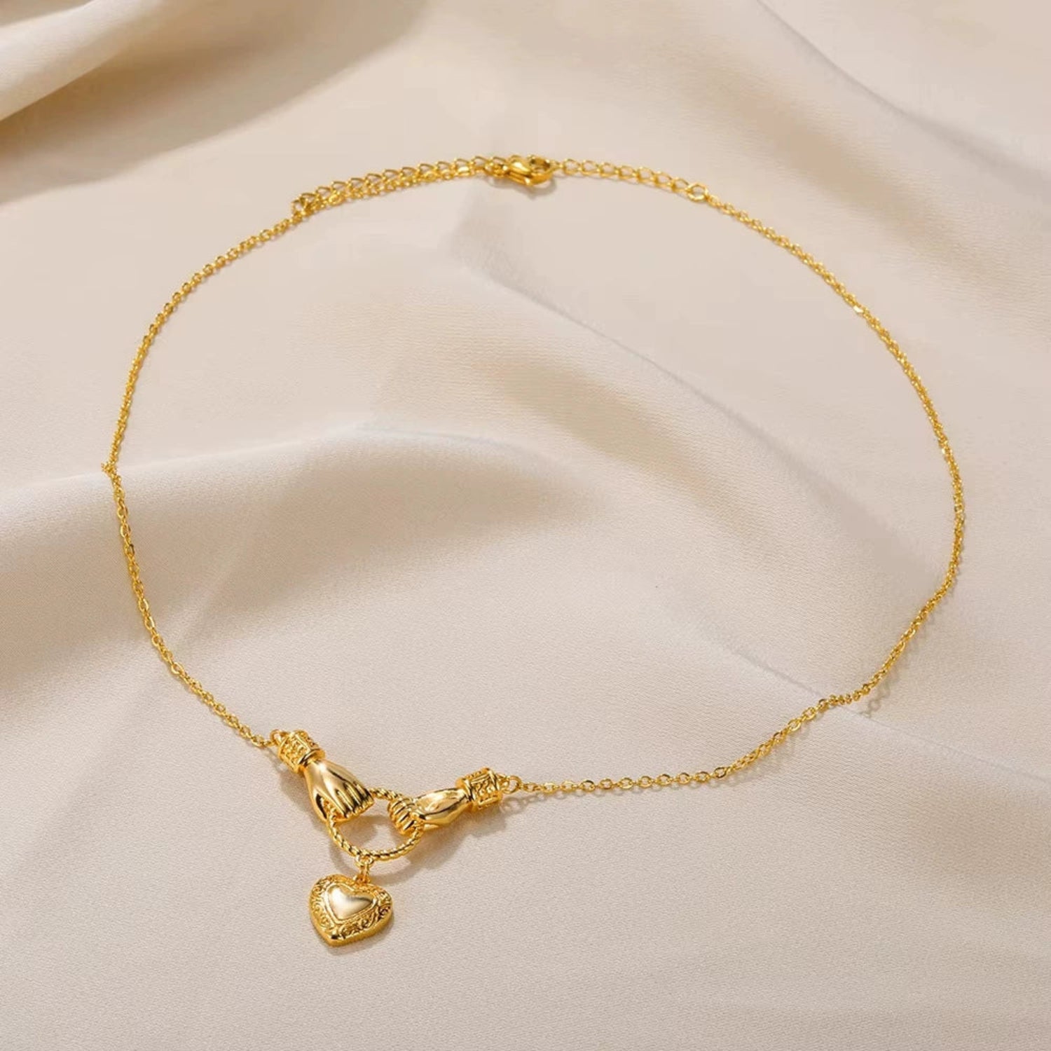 Gold Heart Hands Necklace JLTN1787