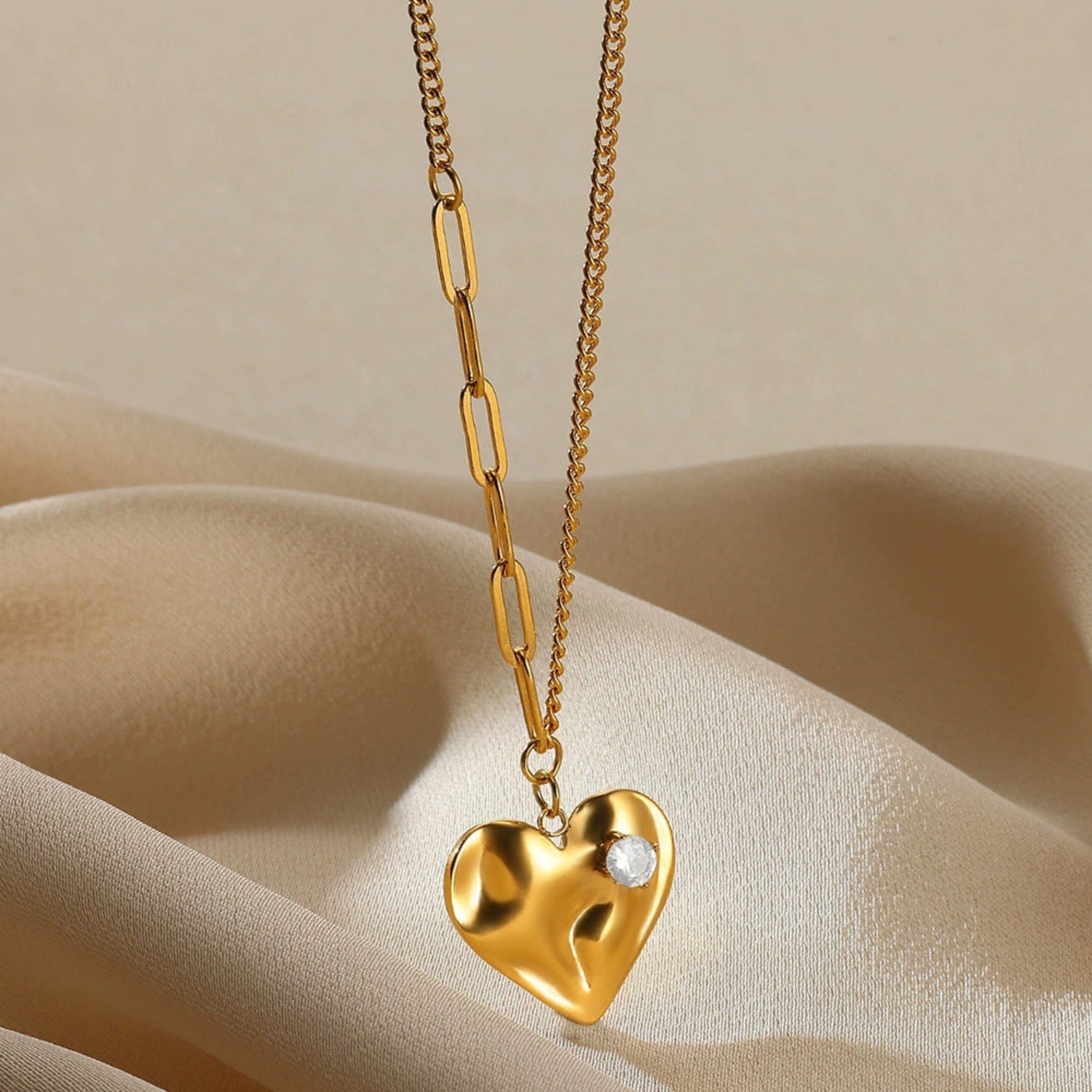 Gold Crystal Heart Necklace JLTN1788